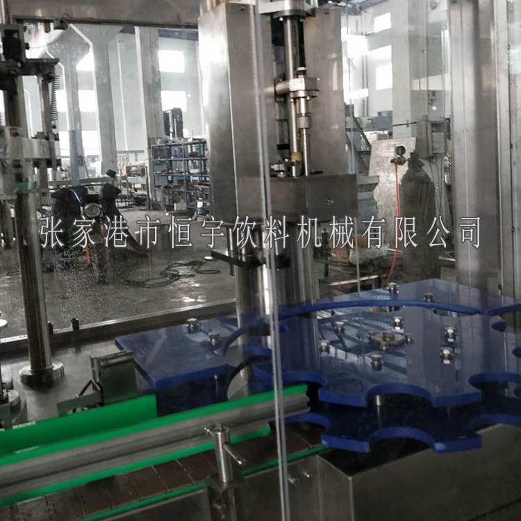 恒宇果汁飲料灌裝機(jī)走自主化發(fā)展道路