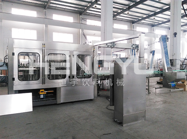 礦泉水灌裝機(jī)